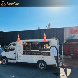 @intermarche_manduel
@foodtruck_chezmringalls/
Soirée Foodtruck chez Monsieur Ingalls (ça ne s'invente pas 😋).
Comme tous les ans, avant la période estivale, notre club se réunit autour d'un bon repas.
Au menu : Apéritifs, Burgers et Frites, préparés par Eric et Marilyn. Pour terminer, la traditionnelle fougasse d'Aigues-Mortes 👍